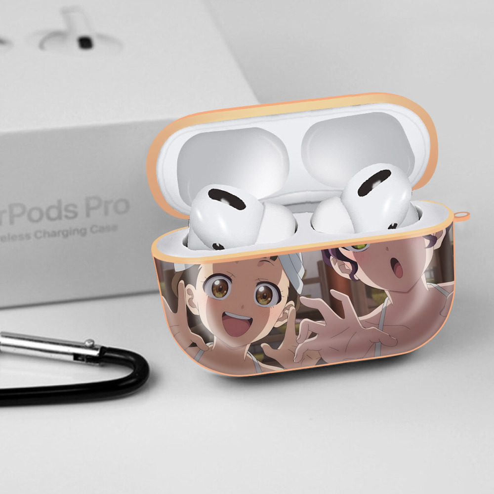 薬屋のひとりごと The Apothecary Diaries 【AirPods Pro用】ハードシェル保護ケース｜耐衝撃・防指紋・カラビナ付き商品仕様
