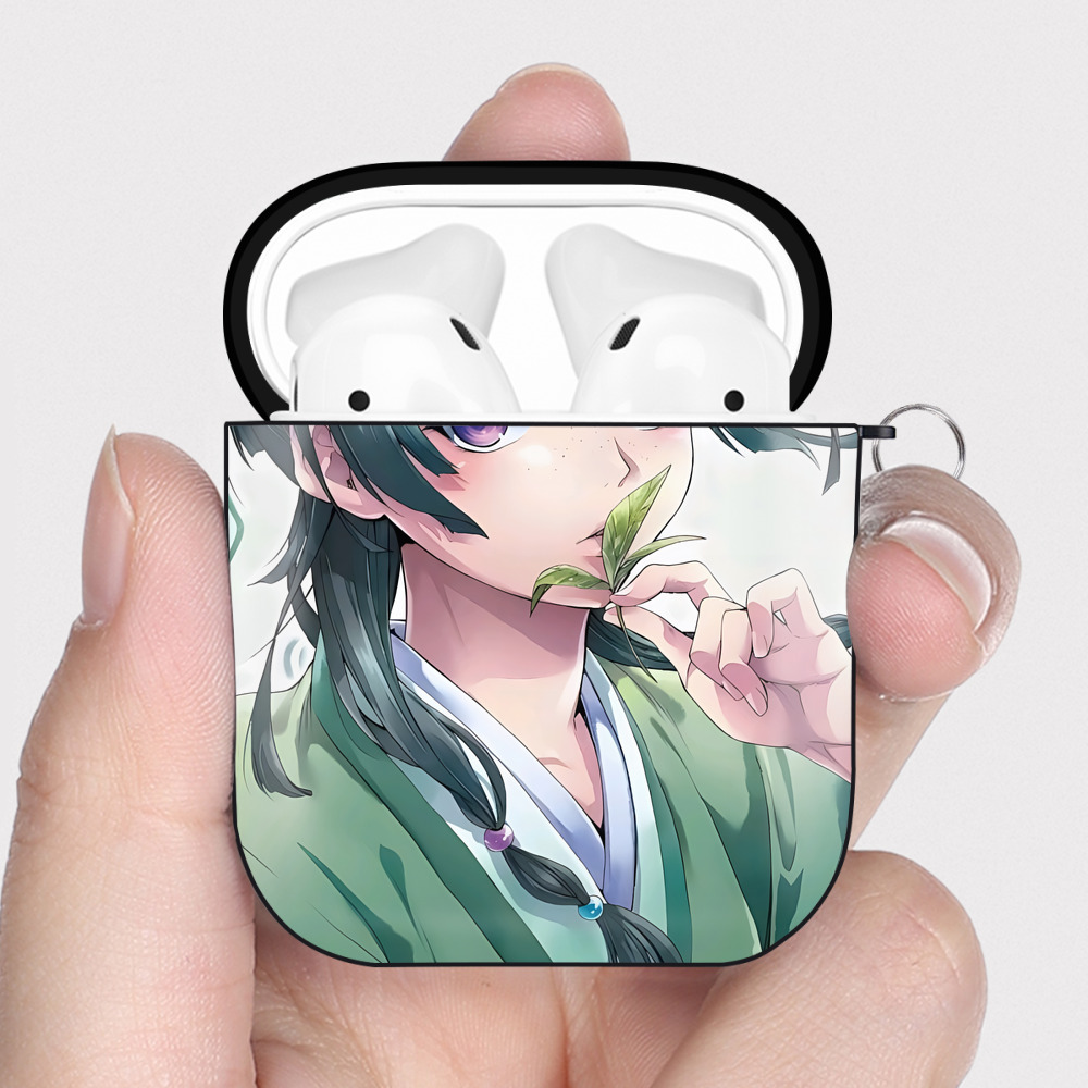 （画像用） 薬屋のひとりごと The Apothecary Diaries AirPods 第2世代保護ケース ハードシェル ブラック 耐衝撃・防指紋・カラビナ付き