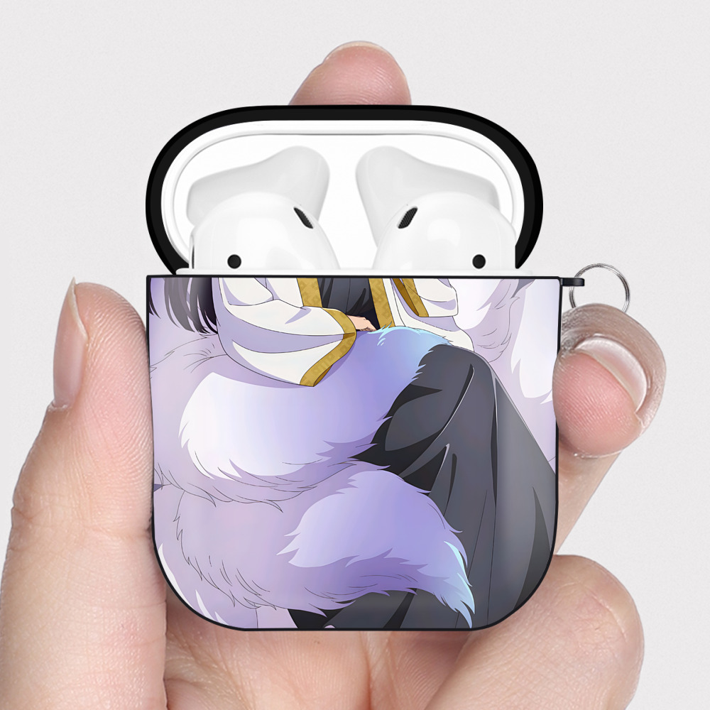 （画像用） 薬屋のひとりごと The Apothecary Diaries AirPods 第2世代保護ケース ハードシェル ブラック 耐衝撃・防指紋・カラビナ付き