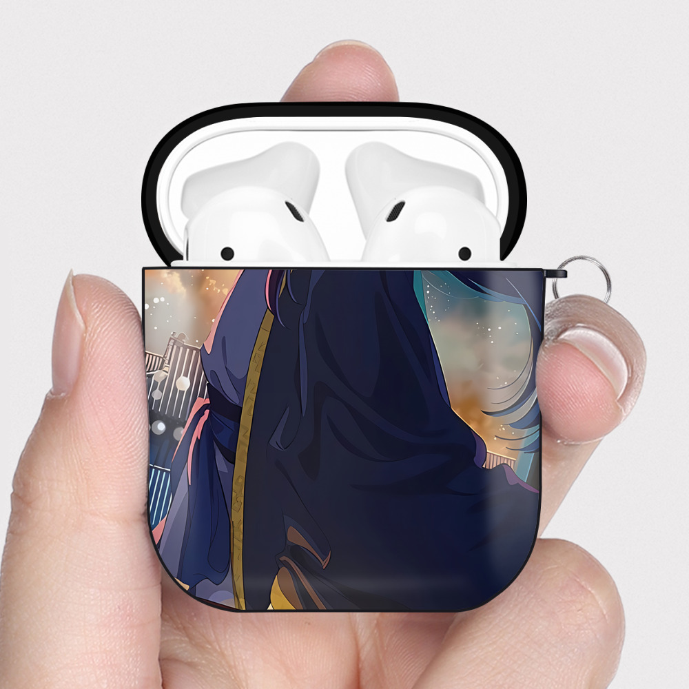 （画像用） 薬屋のひとりごと The Apothecary Diaries AirPods 第2世代保護ケース ハードシェル ブラック 耐衝撃・防指紋・カラビナ付き