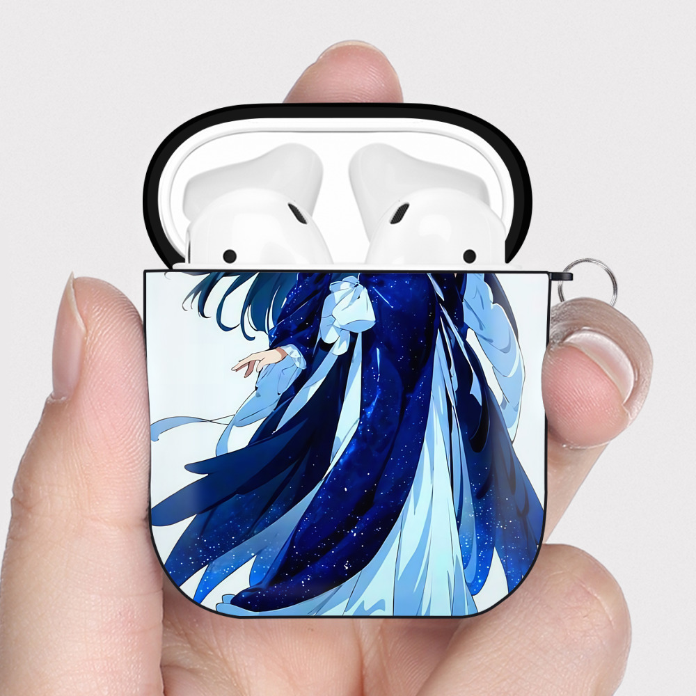 （画像用） 薬屋のひとりごと The Apothecary Diaries AirPods 第2世代保護ケース ハードシェル ブラック 耐衝撃・防指紋・カラビナ付き