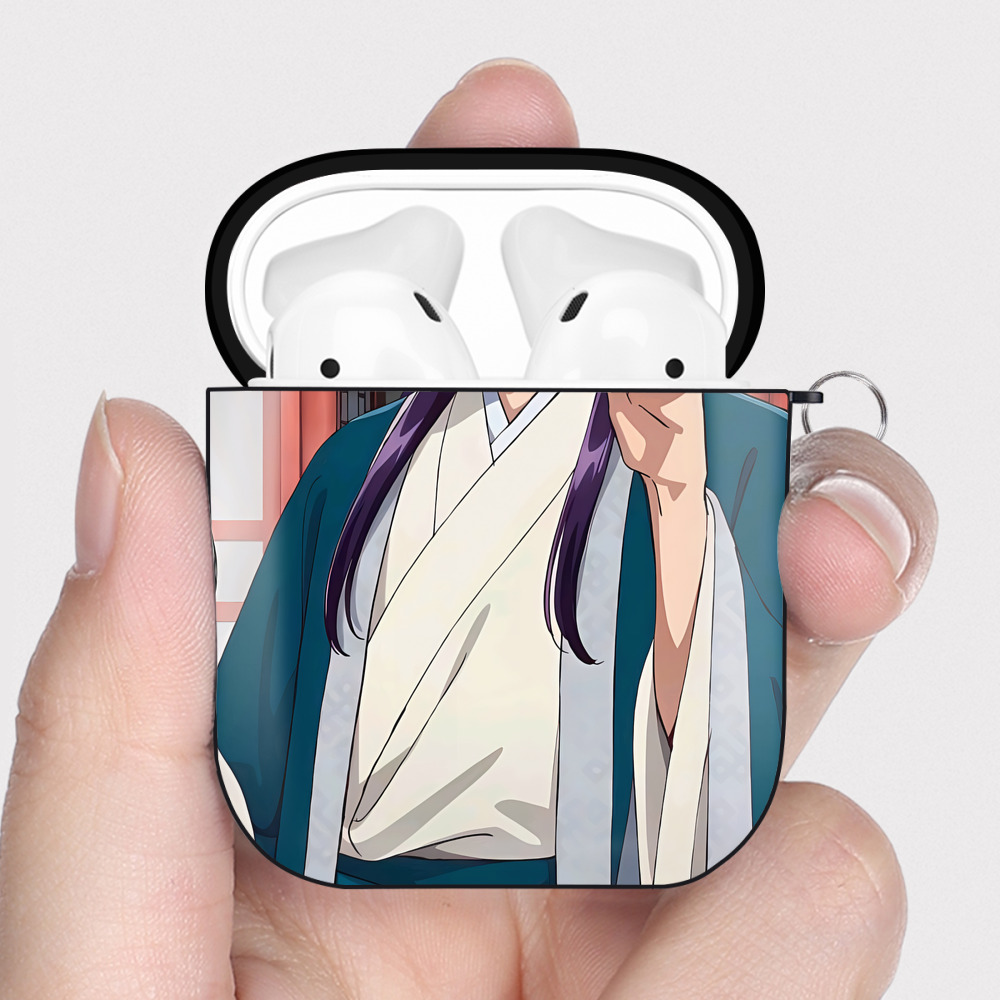 （画像用） 薬屋のひとりごと The Apothecary Diaries AirPods 第2世代保護ケース ハードシェル ブラック 耐衝撃・防指紋・カラビナ付き