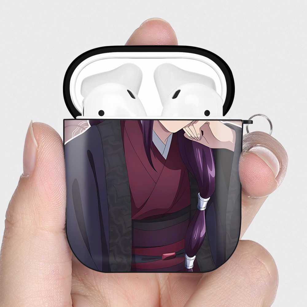 （画像用） 薬屋のひとりごと The Apothecary Diaries AirPods 第2世代保護ケース ハードシェル ブラック 耐衝撃・防指紋・カラビナ付き