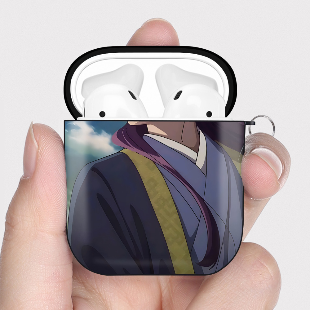 （画像用） 薬屋のひとりごと The Apothecary Diaries AirPods 第2世代保護ケース ハードシェル ブラック 耐衝撃・防指紋・カラビナ付き