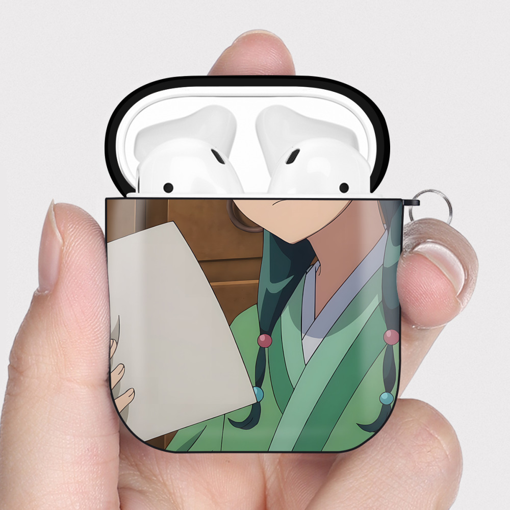 （画像用） 薬屋のひとりごと The Apothecary Diaries AirPods 第2世代保護ケース ハードシェル ブラック 耐衝撃・防指紋・カラビナ付き