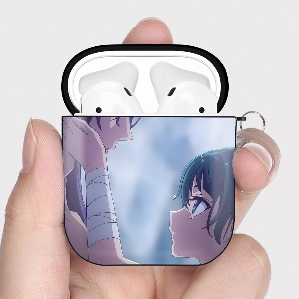 （画像用） 薬屋のひとりごと The Apothecary Diaries AirPods 第2世代保護ケース ハードシェル ブラック 耐衝撃・防指紋・カラビナ付き