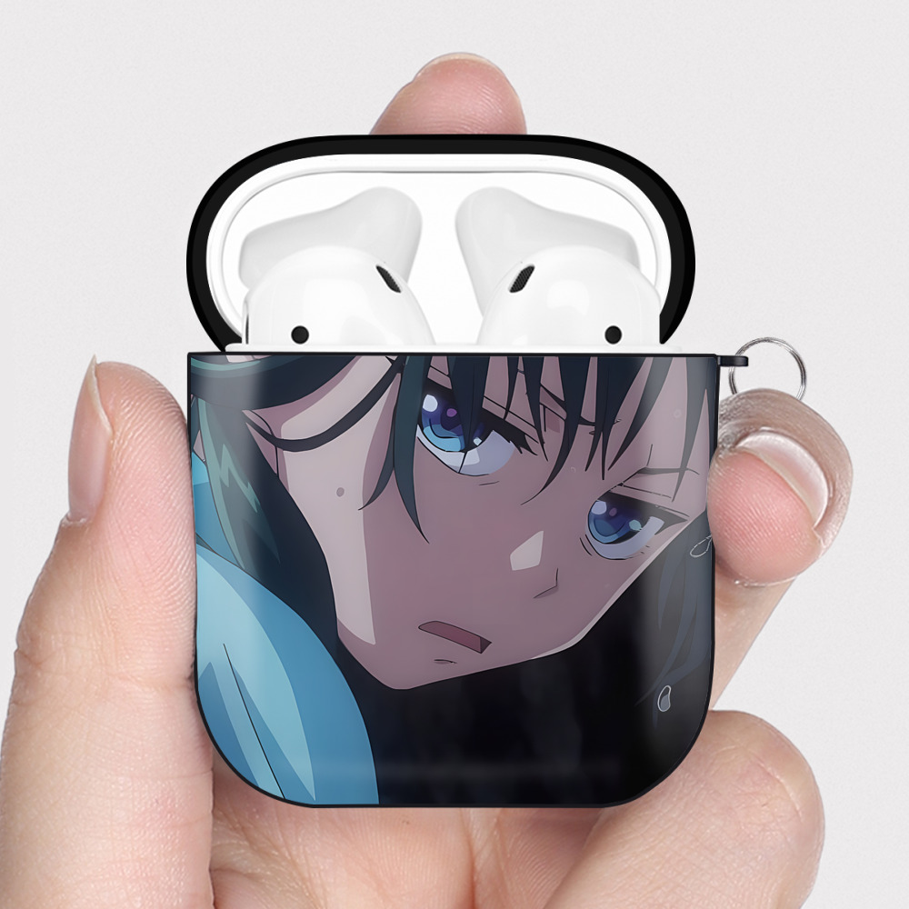 （画像用） 薬屋のひとりごと The Apothecary Diaries AirPods 第2世代保護ケース ハードシェル ブラック 耐衝撃・防指紋・カラビナ付き
