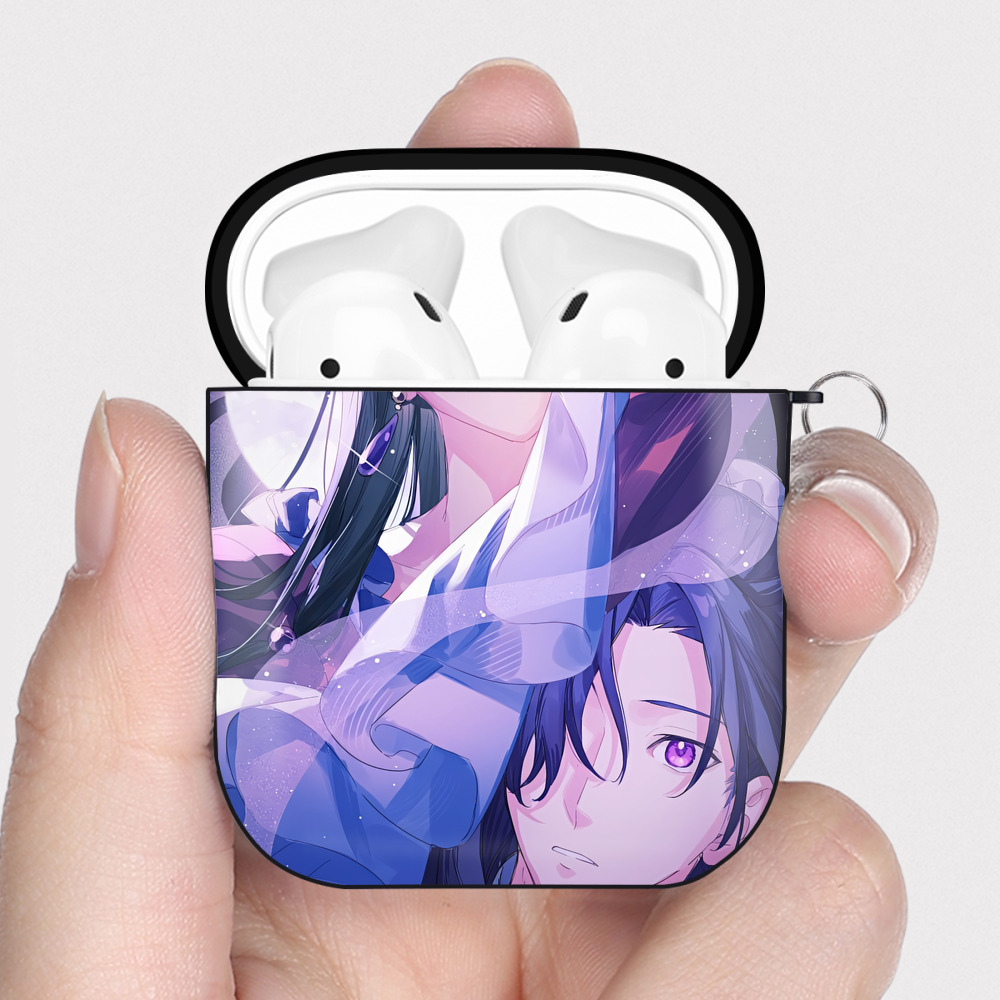 （画像用） 薬屋のひとりごと The Apothecary Diaries AirPods 第2世代保護ケース ハードシェル ブラック 耐衝撃・防指紋・カラビナ付き
