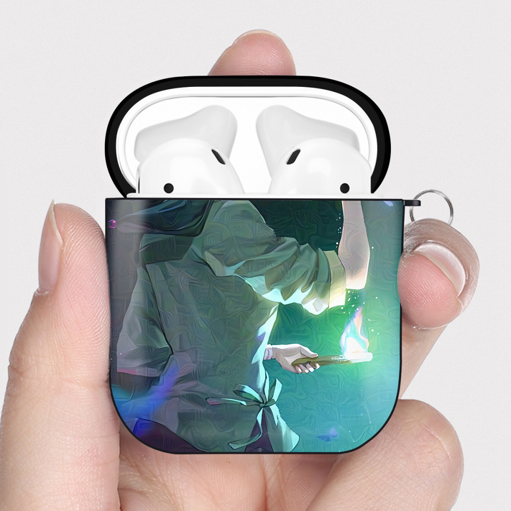 （画像用） 薬屋のひとりごと The Apothecary Diaries AirPods 第2世代保護ケース ハードシェル ブラック 耐衝撃・防指紋・カラビナ付き