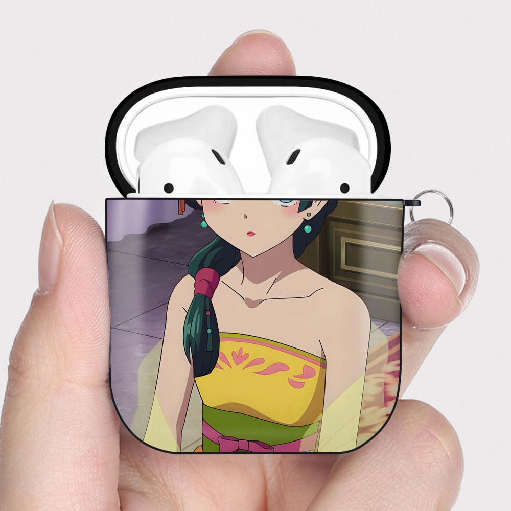 （画像用） 薬屋のひとりごと The Apothecary Diaries AirPods 第2世代保護ケース ハードシェル ブラック 耐衝撃・防指紋・カラビナ付き