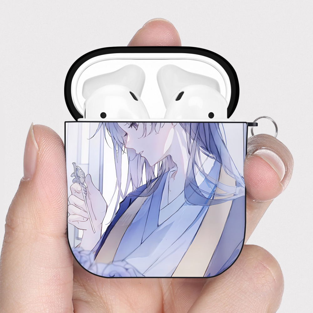 （画像用） 薬屋のひとりごと The Apothecary Diaries AirPods 第2世代保護ケース ハードシェル ブラック 耐衝撃・防指紋・カラビナ付き