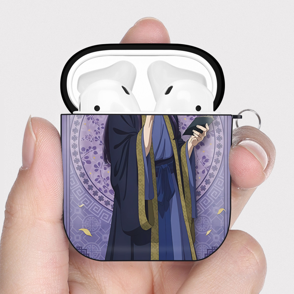 （画像用） 薬屋のひとりごと The Apothecary Diaries AirPods 第2世代保護ケース ハードシェル ブラック 耐衝撃・防指紋・カラビナ付き