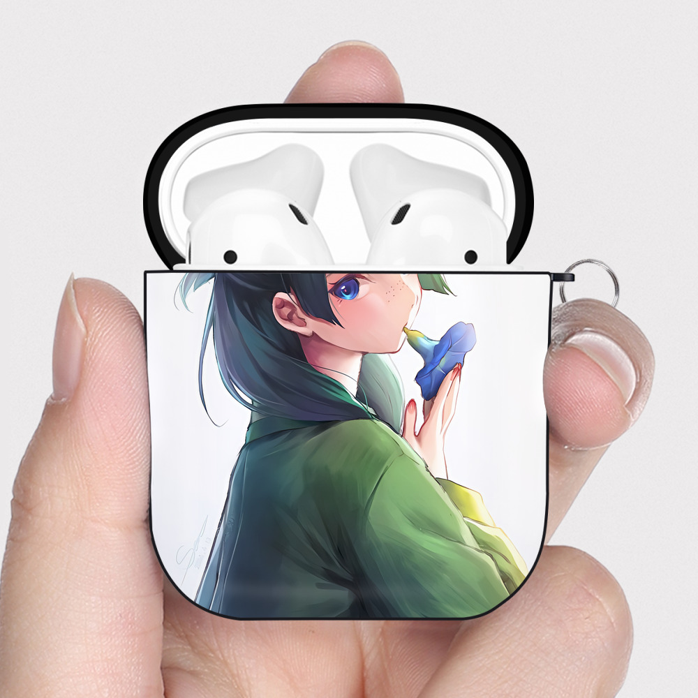 （画像用） 薬屋のひとりごと The Apothecary Diaries AirPods 第2世代保護ケース ハードシェル ブラック 耐衝撃・防指紋・カラビナ付き