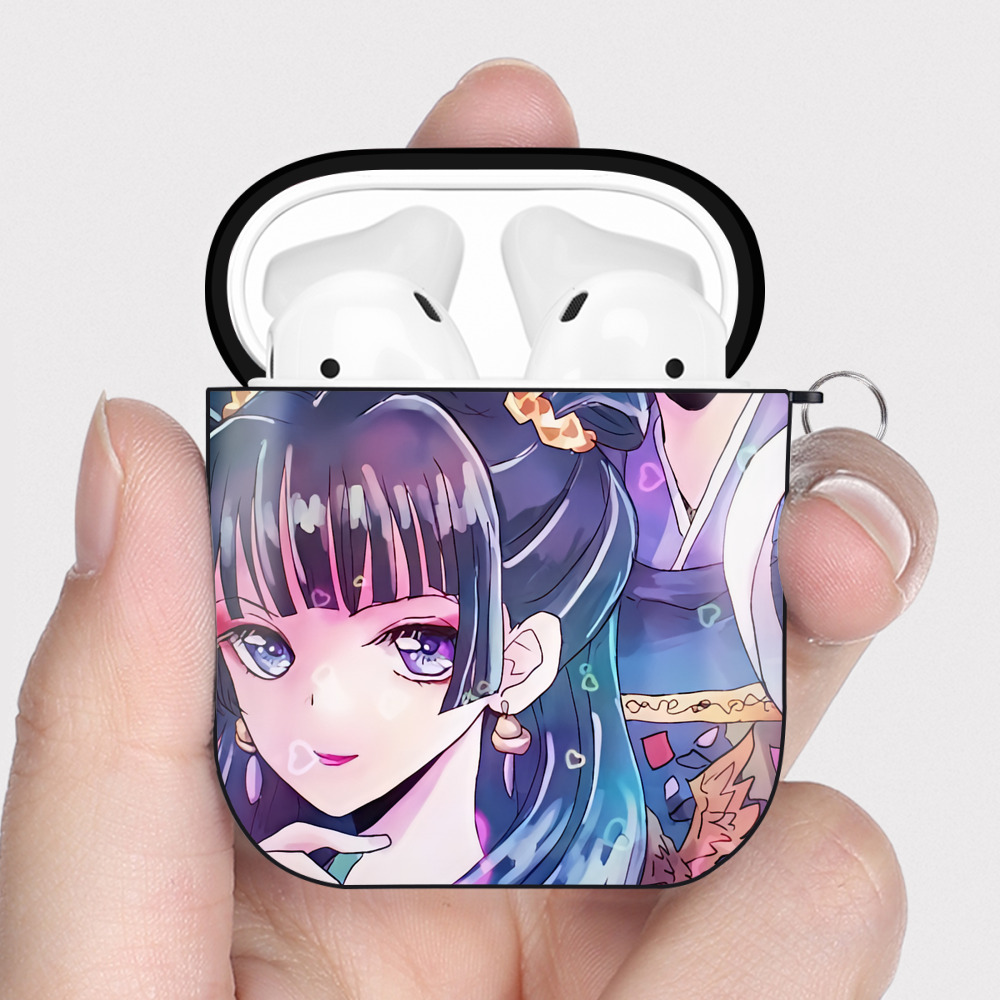（画像用） 薬屋のひとりごと The Apothecary Diaries AirPods 第2世代保護ケース ハードシェル ブラック 耐衝撃・防指紋・カラビナ付き