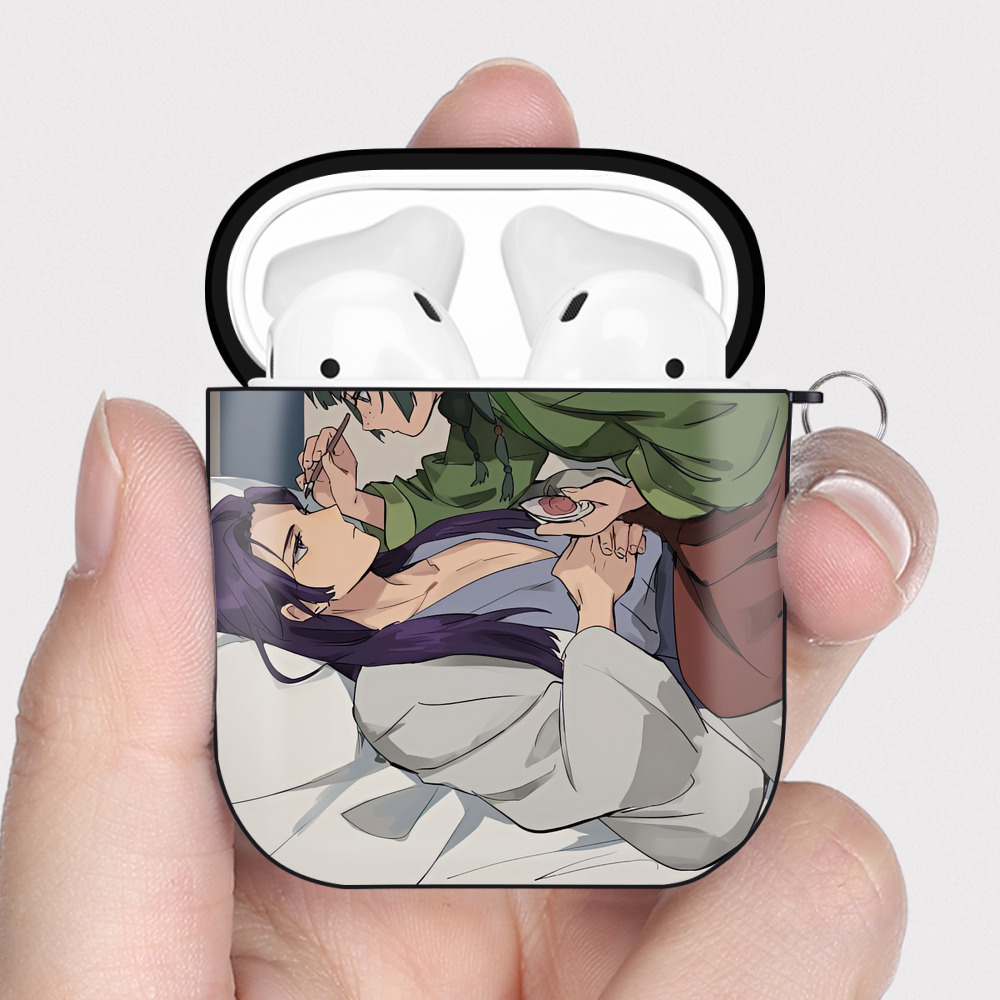 （画像用） 薬屋のひとりごと The Apothecary Diaries AirPods 第2世代保護ケース ハードシェル ブラック 耐衝撃・防指紋・カラビナ付き