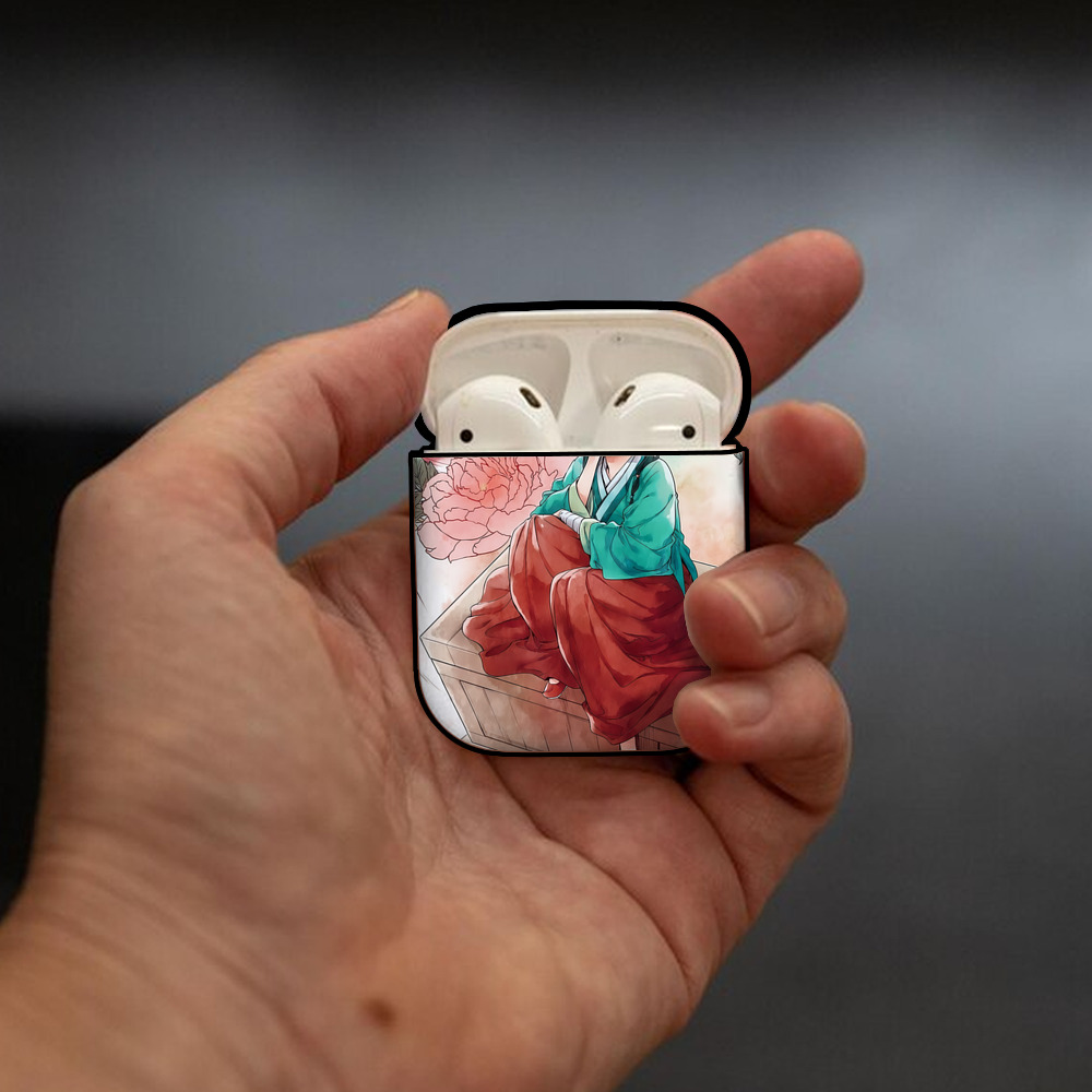 薬屋のひとりごと The Apothecary Diaries AirPods 第2世代保護ケース ハードシェル ブラック 耐衝撃・防指紋・カラビナ付き