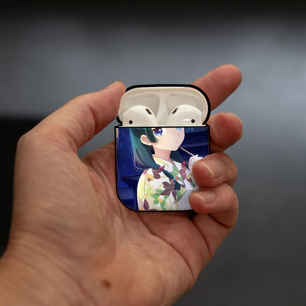 薬屋のひとりごと The Apothecary Diaries AirPods 第2世代保護ケース ハードシェル ブラック 耐衝撃・防指紋・カラビナ付き