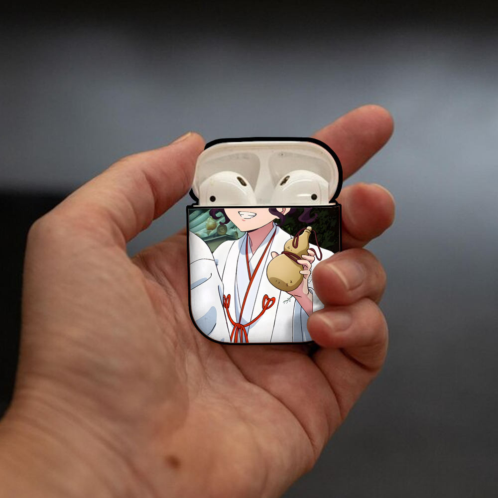 薬屋のひとりごと The Apothecary Diaries AirPods 第2世代保護ケース ハードシェル ブラック 耐衝撃・防指紋・カラビナ付き