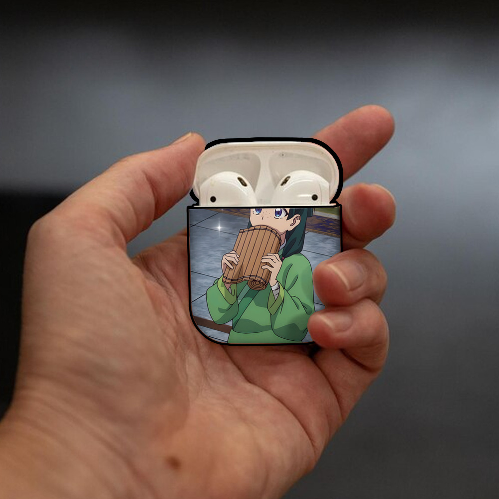 薬屋のひとりごと The Apothecary Diaries AirPods 第2世代保護ケース ハードシェル ブラック 耐衝撃・防指紋・カラビナ付き