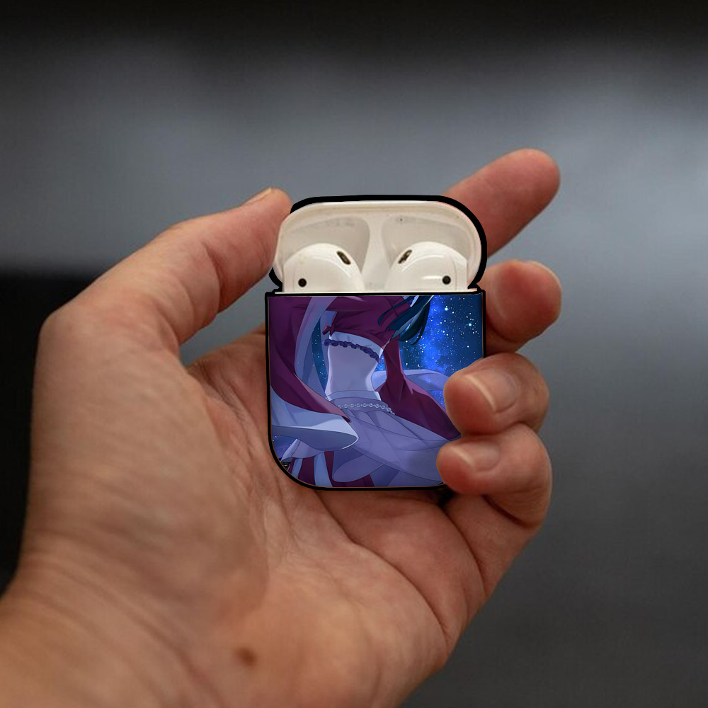 薬屋のひとりごと The Apothecary Diaries AirPods 第2世代保護ケース ハードシェル ブラック 耐衝撃・防指紋・カラビナ付き