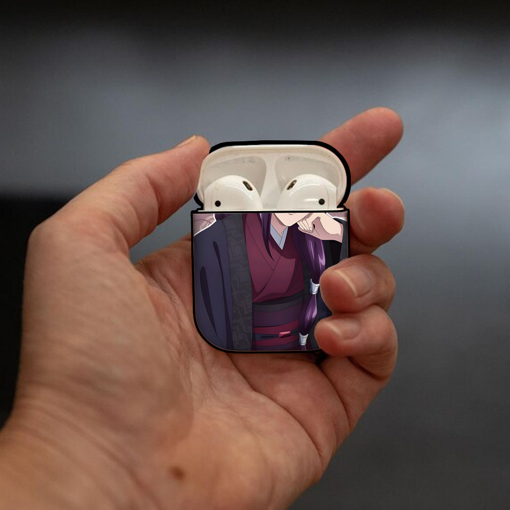 薬屋のひとりごと The Apothecary Diaries AirPods 第2世代保護ケース ハードシェル ブラック 耐衝撃・防指紋・カラビナ付き