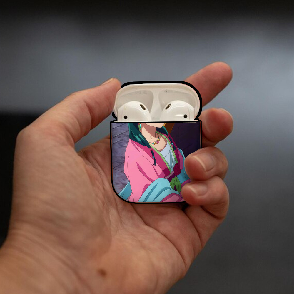 薬屋のひとりごと The Apothecary Diaries AirPods 第2世代保護ケース ハードシェル ブラック 耐衝撃・防指紋・カラビナ付き