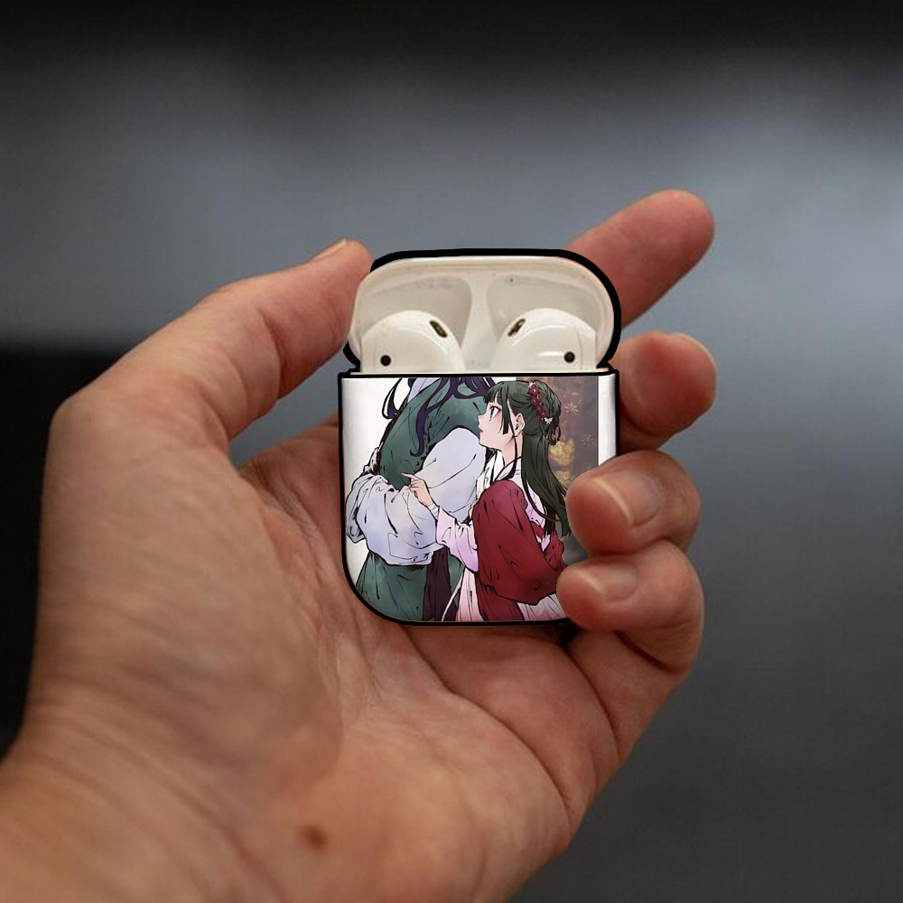 薬屋のひとりごと The Apothecary Diaries AirPods 第2世代保護ケース ハードシェル ブラック 耐衝撃・防指紋・カラビナ付き