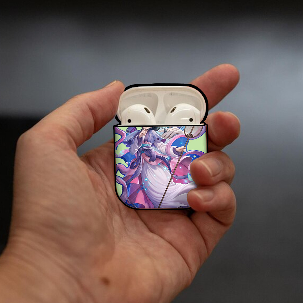 薬屋のひとりごと The Apothecary Diaries AirPods 第2世代保護ケース ハードシェル ブラック 耐衝撃・防指紋・カラビナ付き