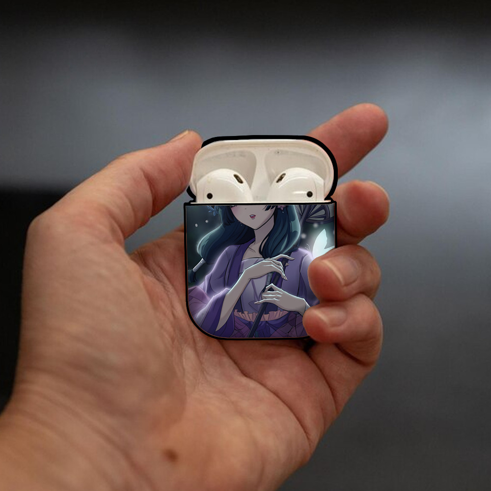 薬屋のひとりごと The Apothecary Diaries AirPods 第2世代保護ケース ハードシェル ブラック 耐衝撃・防指紋・カラビナ付き