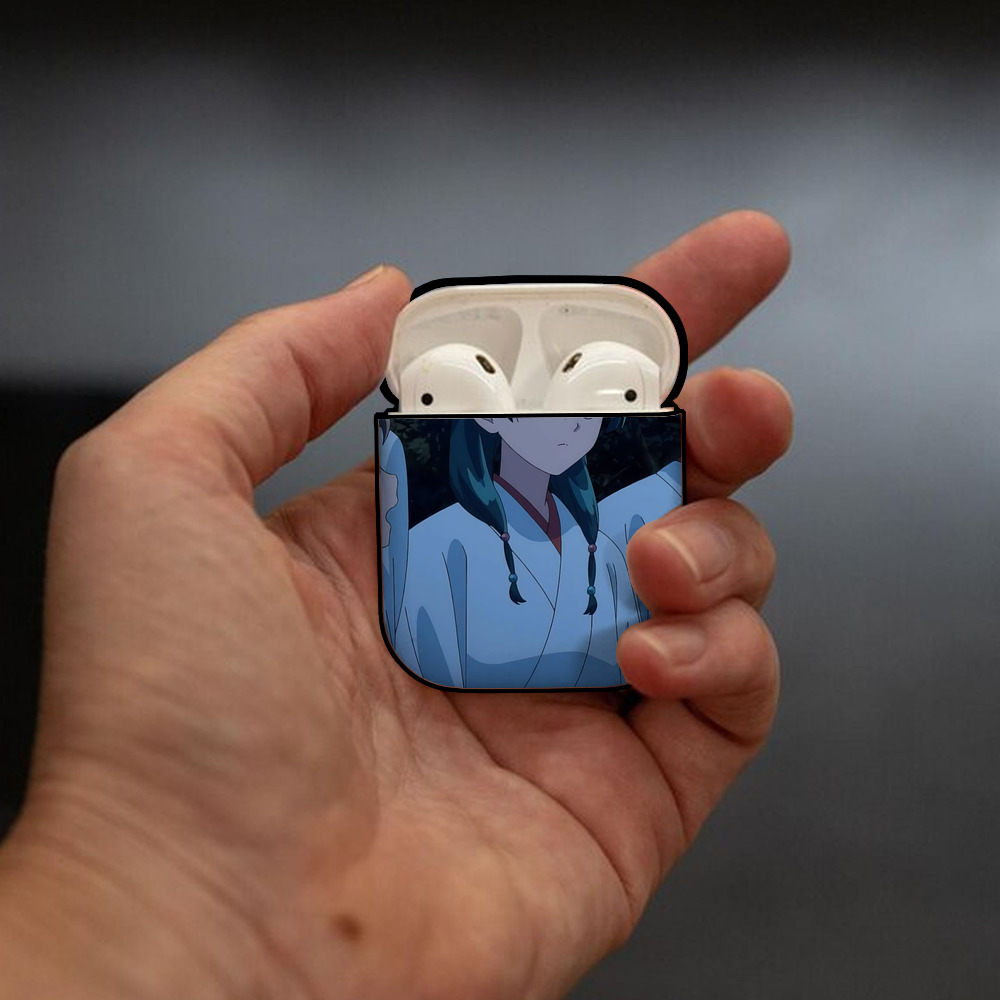 薬屋のひとりごと The Apothecary Diaries AirPods 第2世代保護ケース ハードシェル ブラック 耐衝撃・防指紋・カラビナ付き