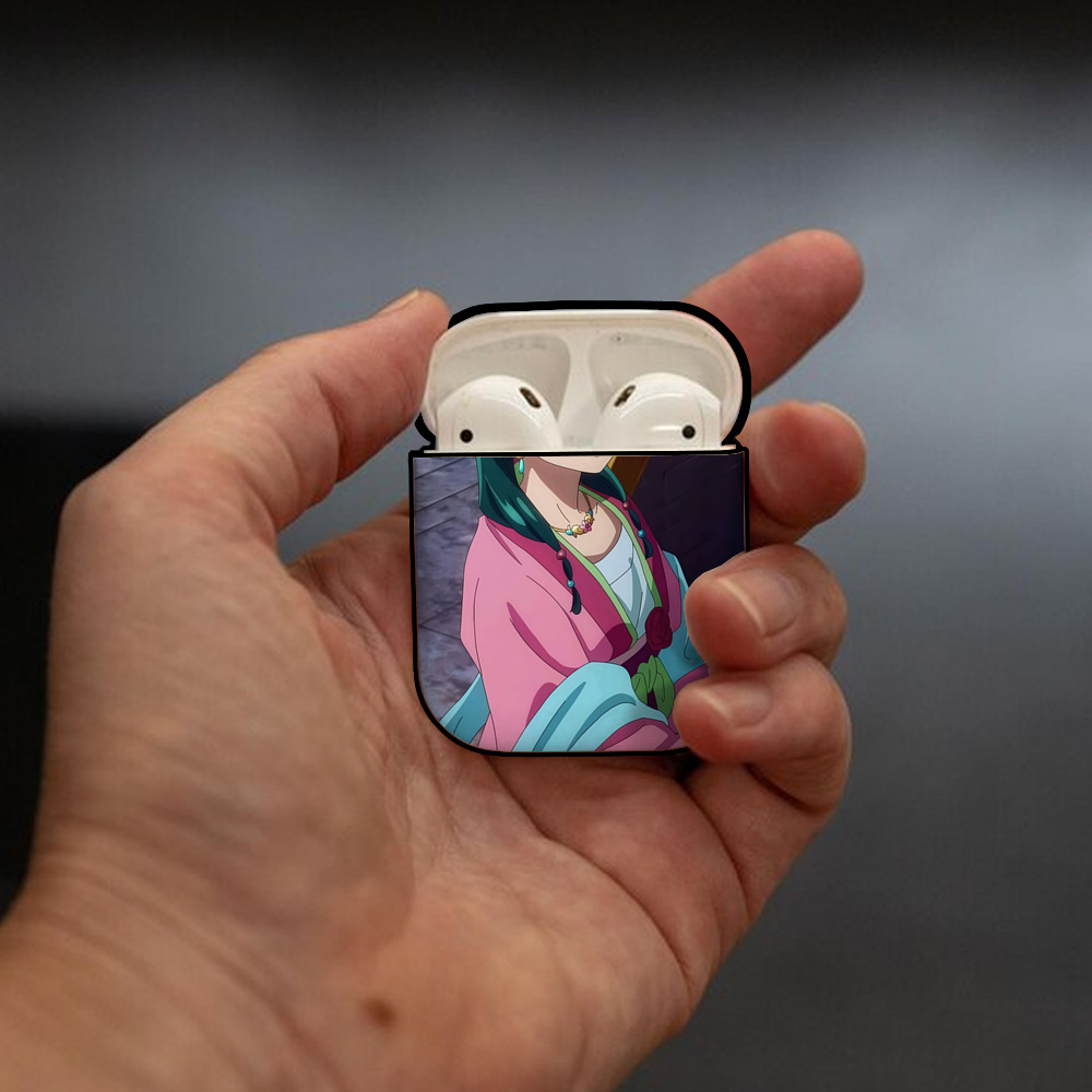 薬屋のひとりごと The Apothecary Diaries AirPods 第2世代保護ケース ハードシェル ブラック 耐衝撃・防指紋・カラビナ付き
