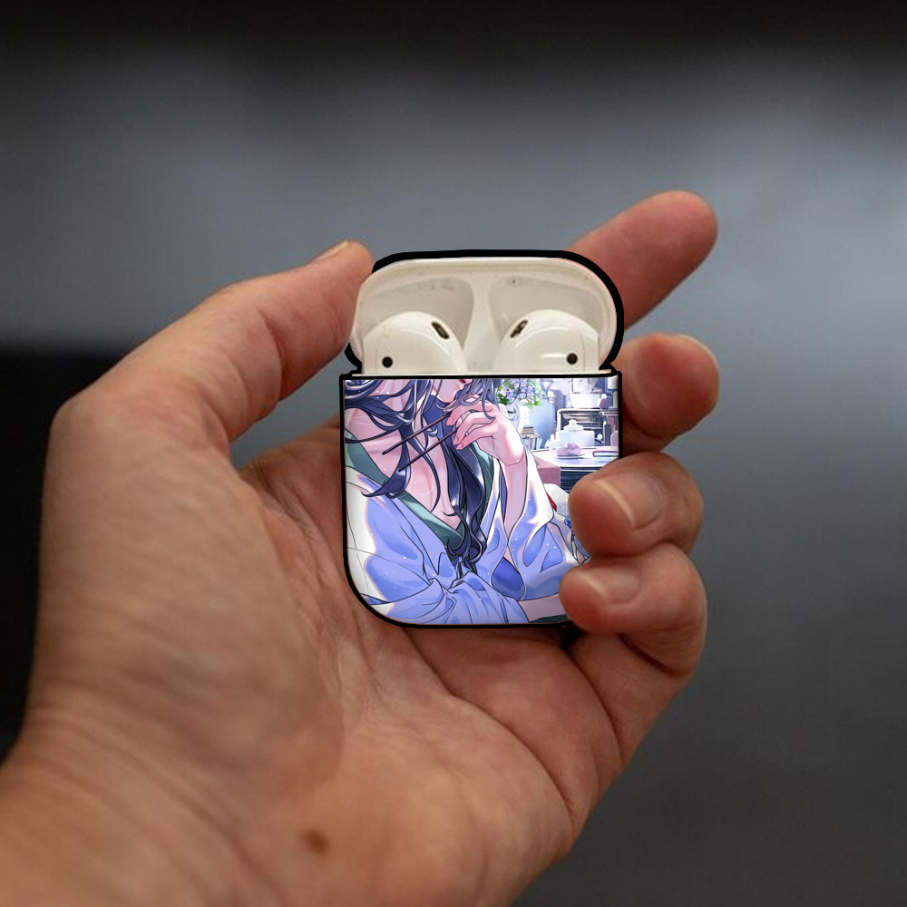 薬屋のひとりごと The Apothecary Diaries AirPods 第2世代保護ケース ハードシェル ブラック 耐衝撃・防指紋・カラビナ付き