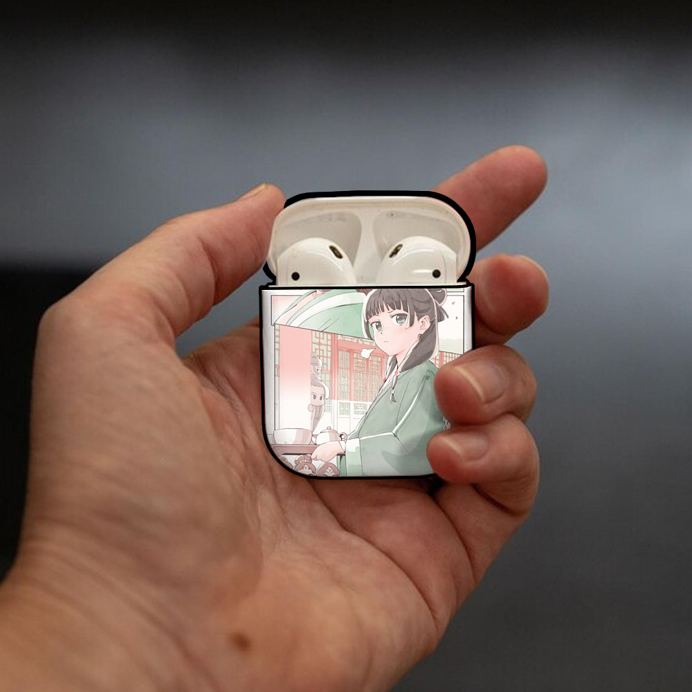 薬屋のひとりごと The Apothecary Diaries AirPods 第2世代保護ケース ハードシェル ブラック 耐衝撃・防指紋・カラビナ付き