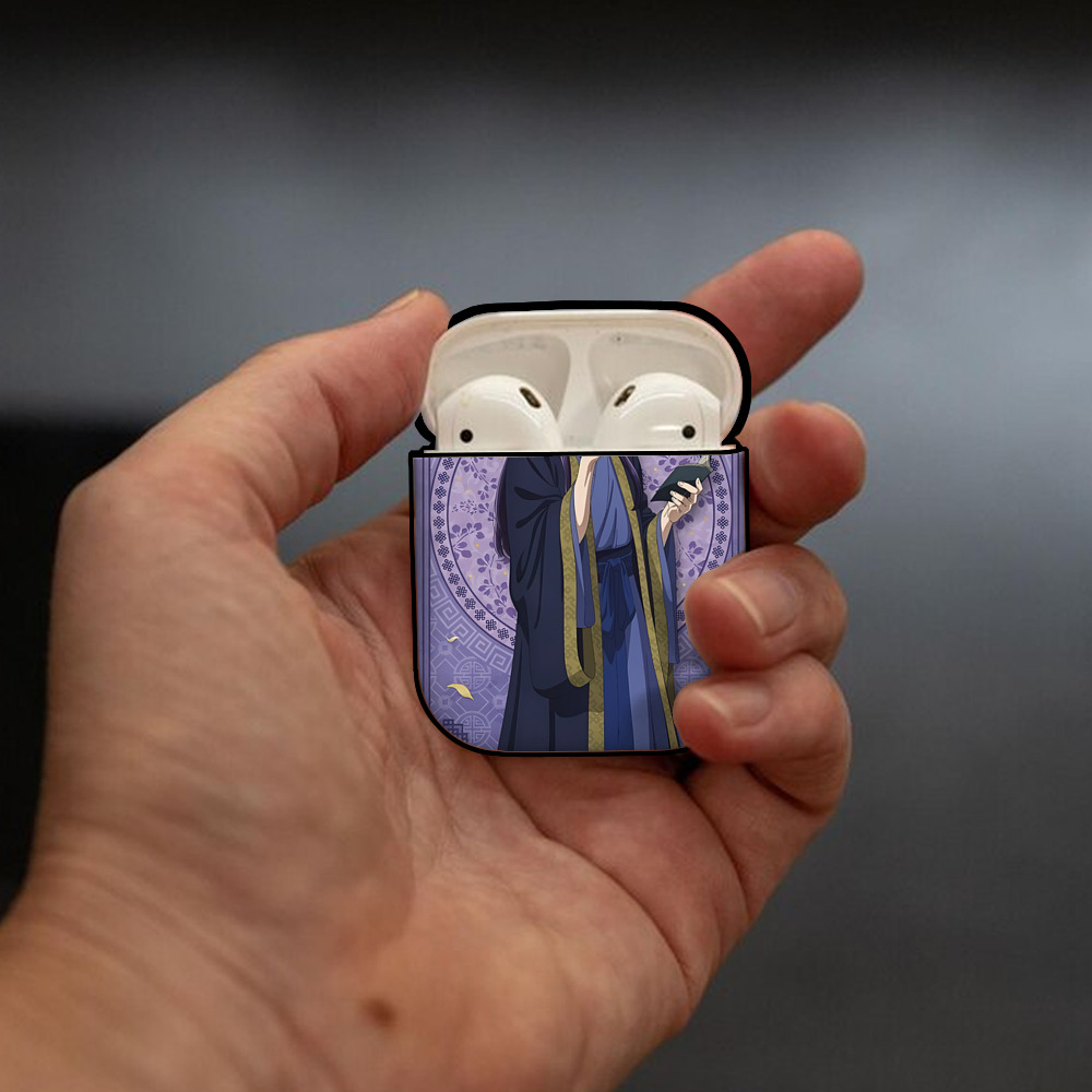 薬屋のひとりごと The Apothecary Diaries AirPods 第2世代保護ケース ハードシェル ブラック 耐衝撃・防指紋・カラビナ付き