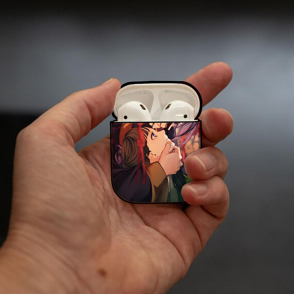薬屋のひとりごと The Apothecary Diaries AirPods 第2世代保護ケース ハードシェル ブラック 耐衝撃・防指紋・カラビナ付き