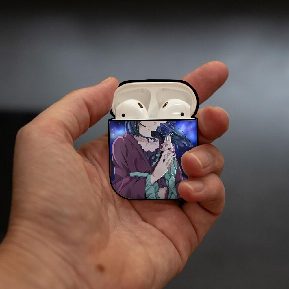 薬屋のひとりごと The Apothecary Diaries AirPods 第2世代保護ケース ハードシェル ブラック 耐衝撃・防指紋・カラビナ付き