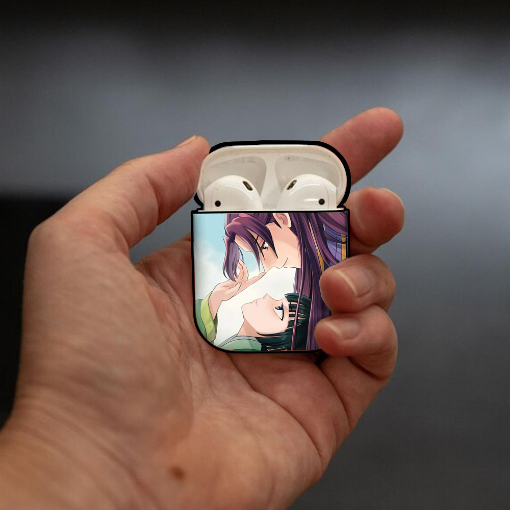 薬屋のひとりごと The Apothecary Diaries AirPods 第2世代保護ケース ハードシェル ブラック 耐衝撃・防指紋・カラビナ付き