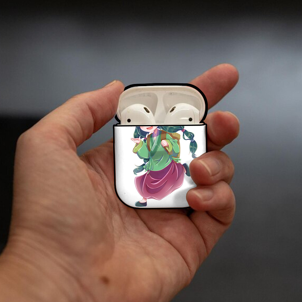薬屋のひとりごと The Apothecary Diaries AirPods 第2世代保護ケース ハードシェル ブラック 耐衝撃・防指紋・カラビナ付き