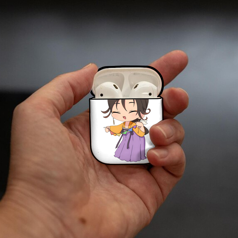 薬屋のひとりごと The Apothecary Diaries AirPods 第2世代保護ケース ハードシェル ブラック 耐衝撃・防指紋・カラビナ付き