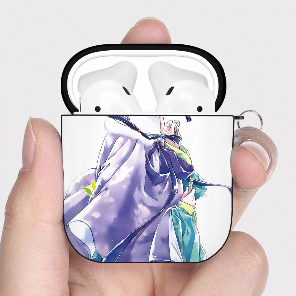 （画像用） 薬屋のひとりごと The Apothecary Diaries AirPods 第2世代保護ケース ハードシェル ブラック 耐衝撃・防指紋・カラビナ付き