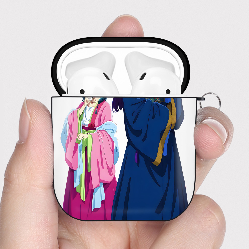 （画像用） 薬屋のひとりごと The Apothecary Diaries AirPods 第2世代保護ケース ハードシェル ブラック 耐衝撃・防指紋・カラビナ付き