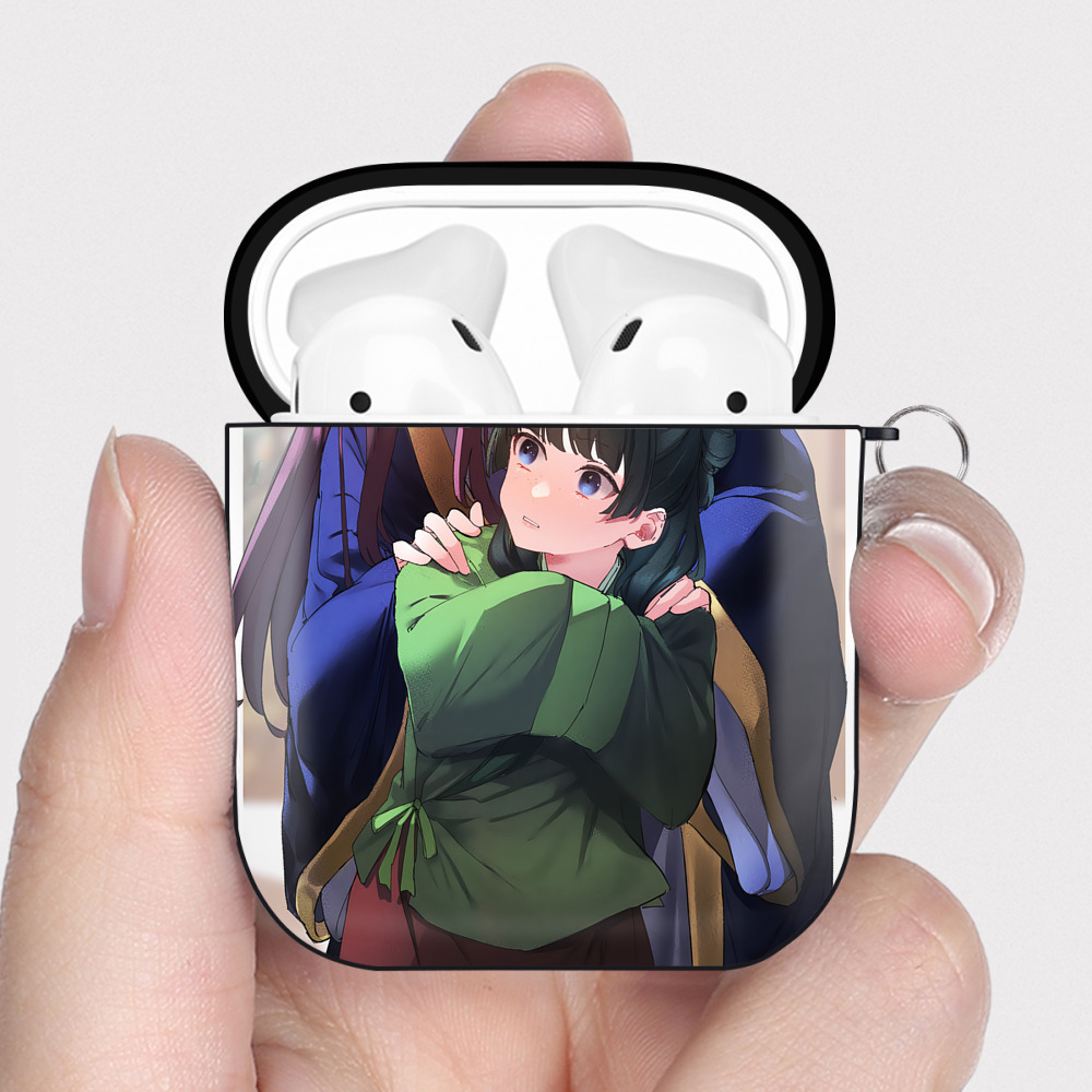 （画像用） 薬屋のひとりごと The Apothecary Diaries AirPods 第2世代保護ケース ハードシェル ブラック 耐衝撃・防指紋・カラビナ付き