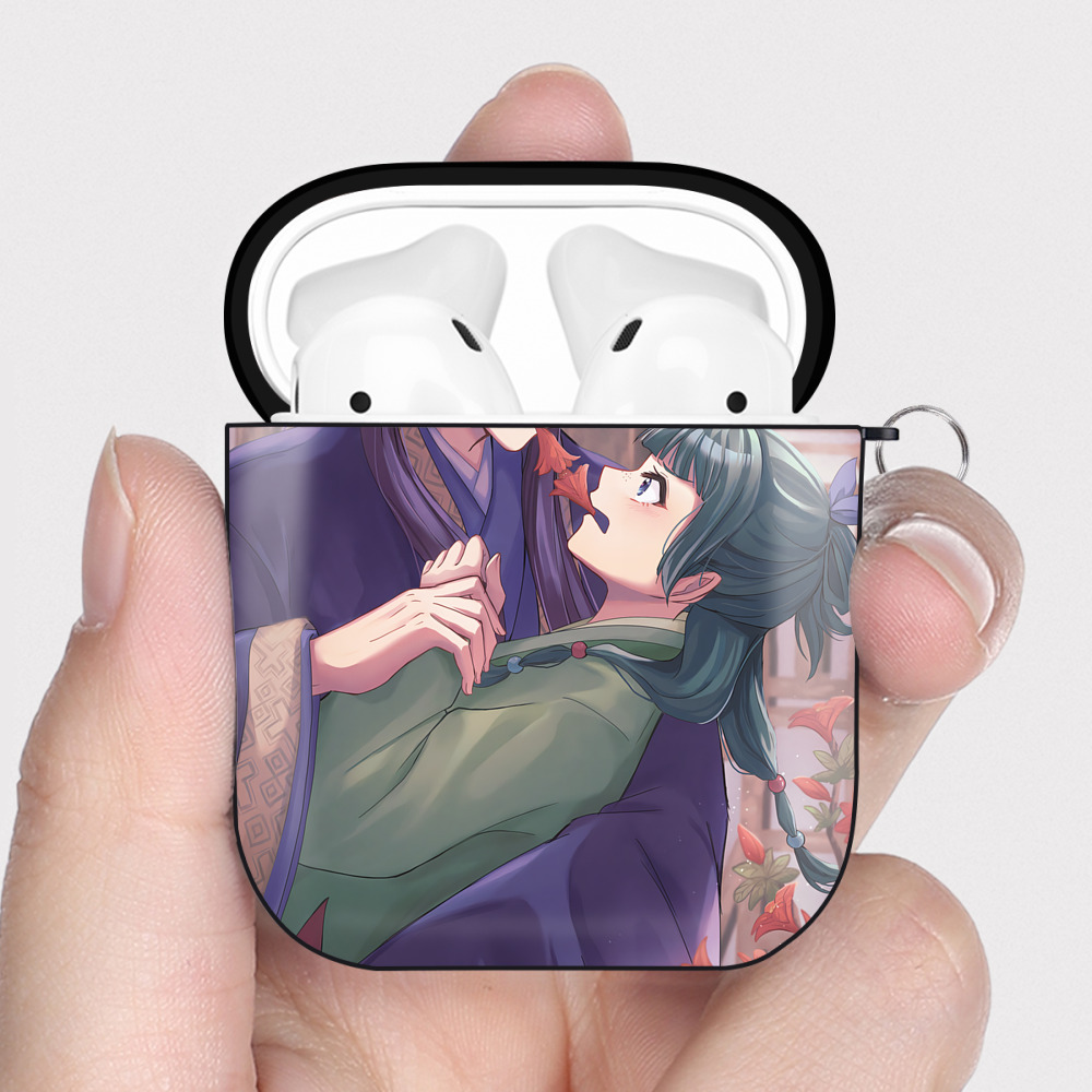（画像用） 薬屋のひとりごと The Apothecary Diaries AirPods 第2世代保護ケース ハードシェル ブラック 耐衝撃・防指紋・カラビナ付き
