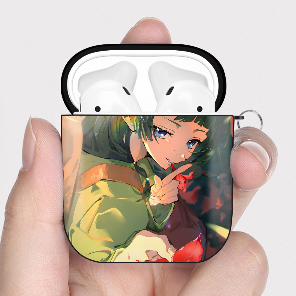 （画像用） 薬屋のひとりごと The Apothecary Diaries AirPods 第2世代保護ケース ハードシェル ブラック 耐衝撃・防指紋・カラビナ付き