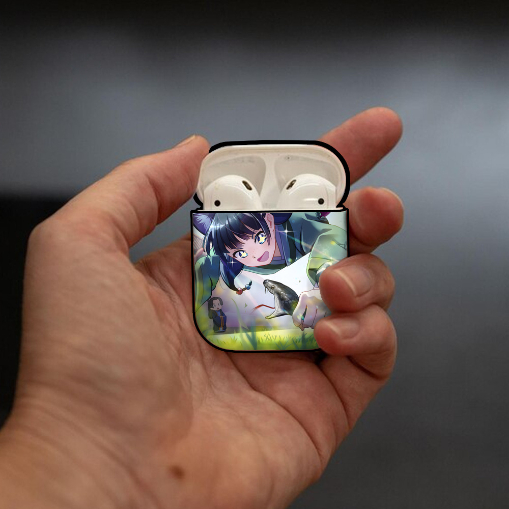 薬屋のひとりごと The Apothecary Diaries AirPods 第2世代保護ケース ハードシェル ブラック 耐衝撃・防指紋・カラビナ付き