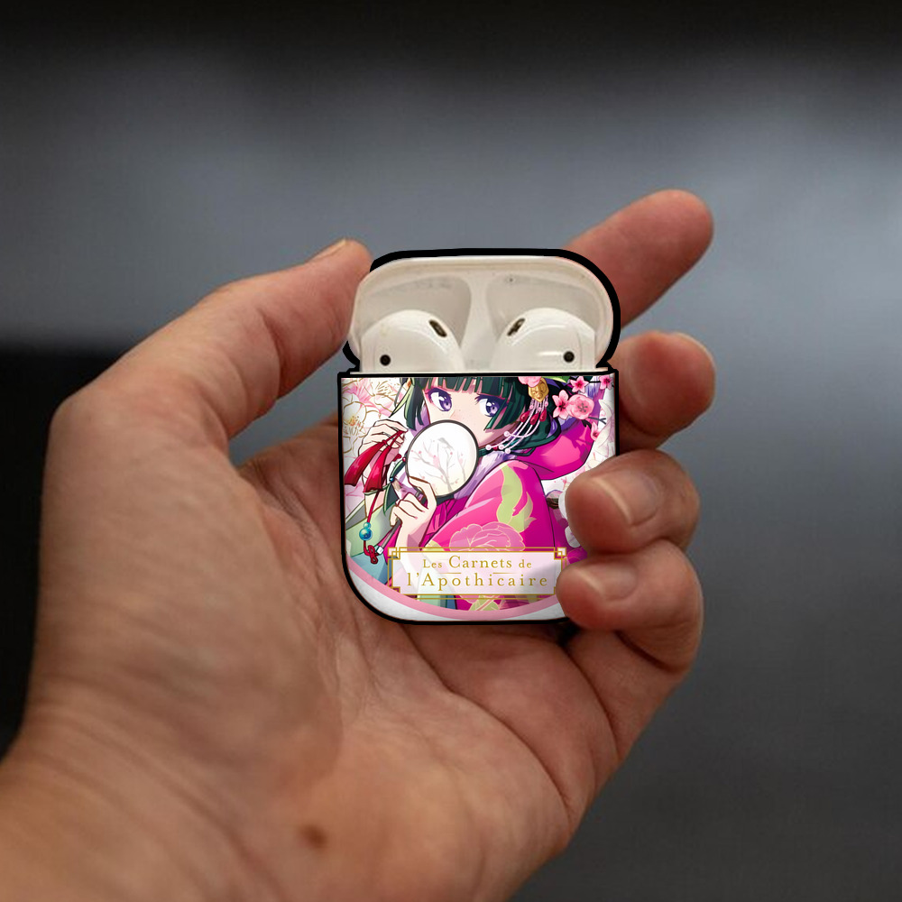 薬屋のひとりごと The Apothecary Diaries AirPods 第2世代保護ケース ハードシェル ブラック 耐衝撃・防指紋・カラビナ付き