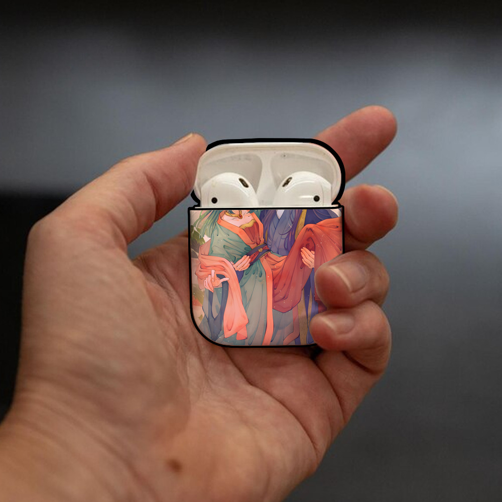薬屋のひとりごと The Apothecary Diaries AirPods 第2世代保護ケース ハードシェル ブラック 耐衝撃・防指紋・カラビナ付き