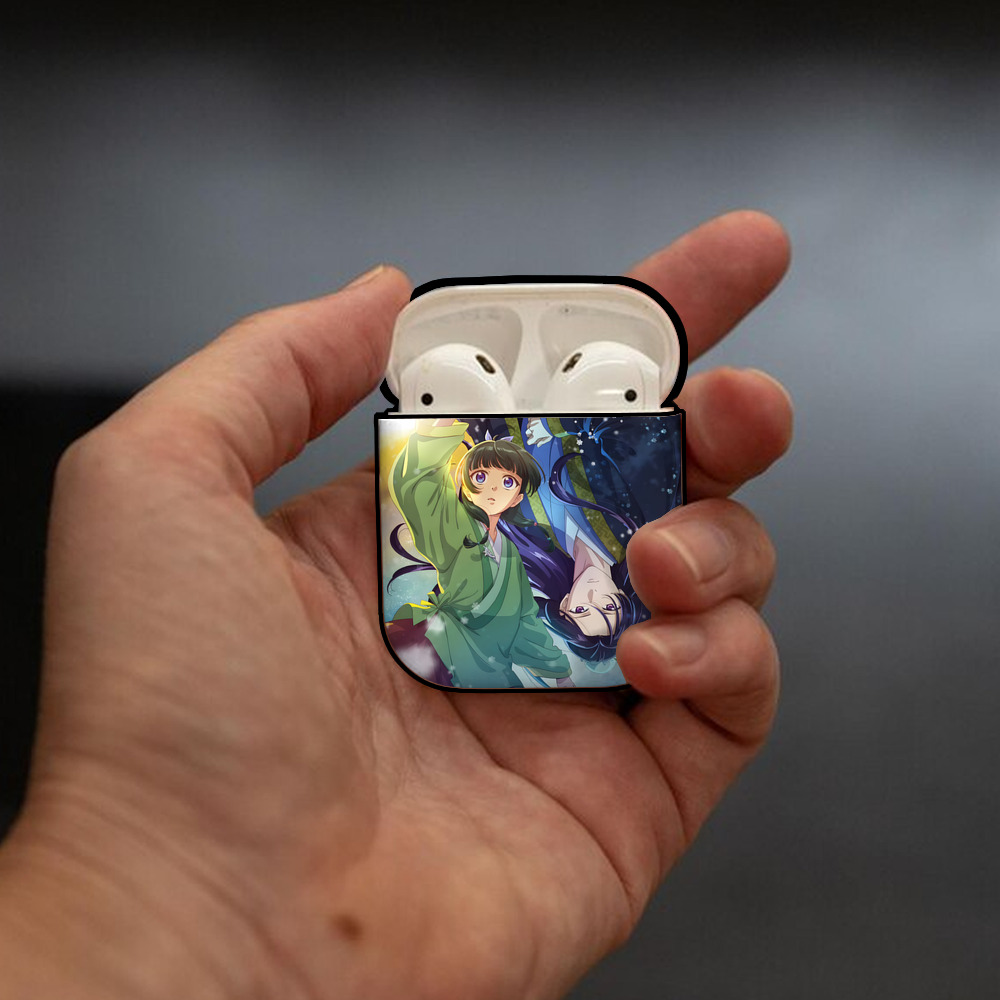 薬屋のひとりごと The Apothecary Diaries AirPods 第2世代保護ケース ハードシェル ブラック 耐衝撃・防指紋・カラビナ付き