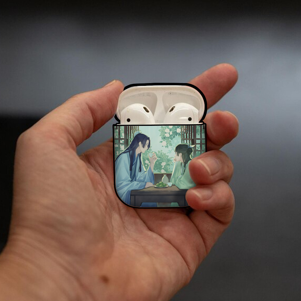 薬屋のひとりごと The Apothecary Diaries AirPods 第2世代保護ケース ハードシェル ブラック 耐衝撃・防指紋・カラビナ付き