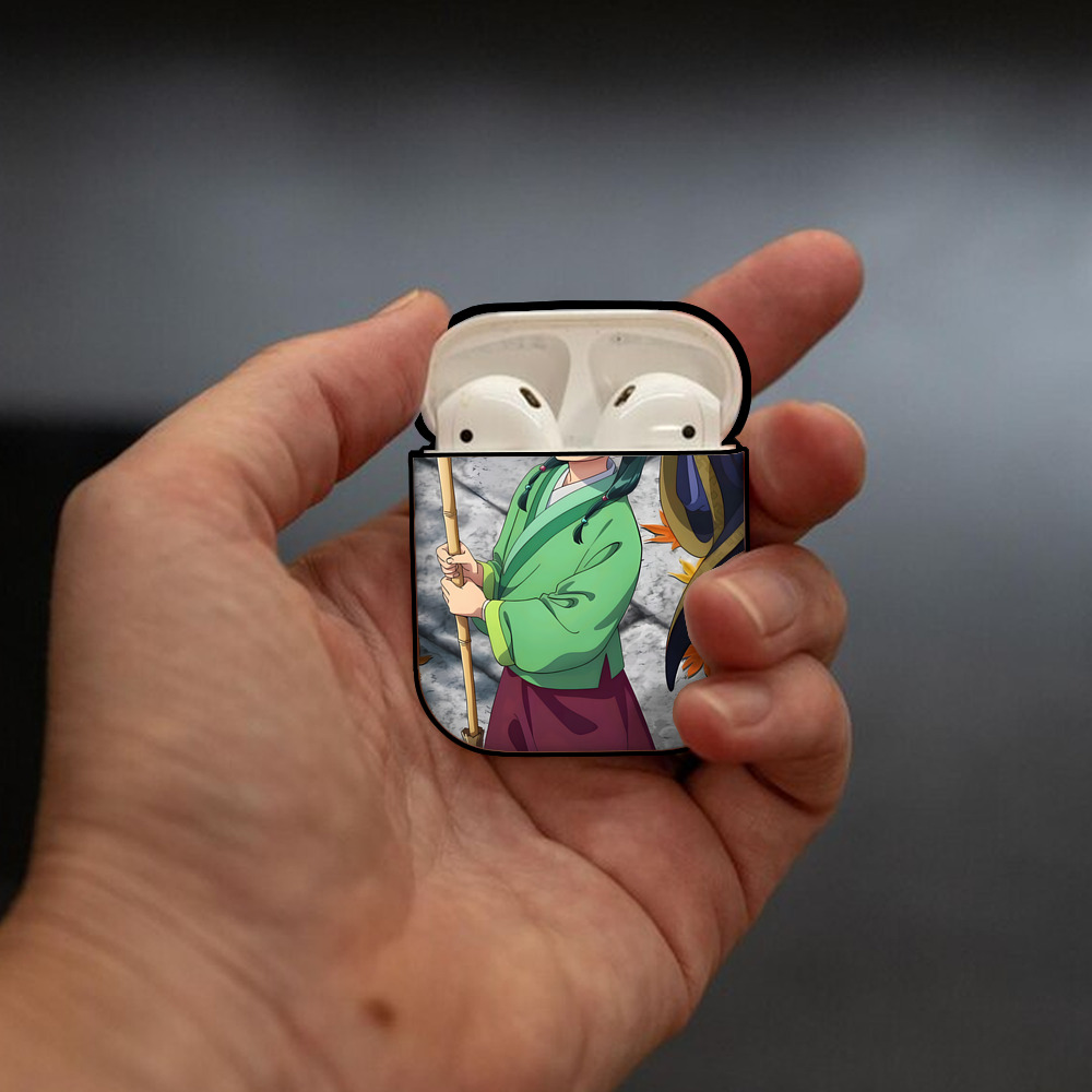 薬屋のひとりごと The Apothecary Diaries AirPods 第2世代保護ケース ハードシェル ブラック 耐衝撃・防指紋・カラビナ付き
